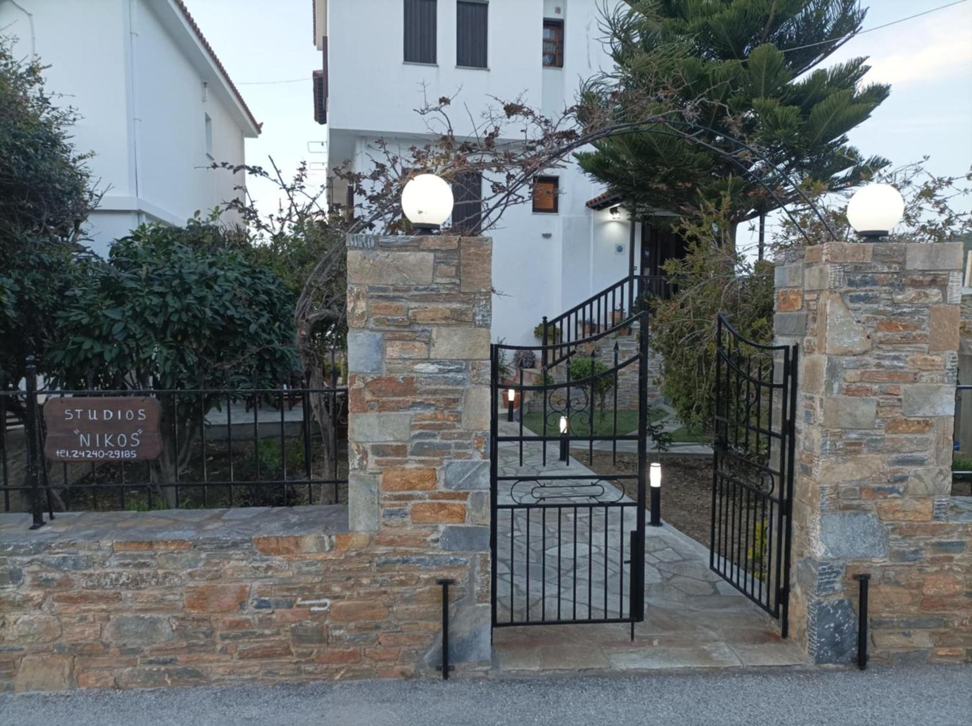 Nikolaos Studios Apartments Skopelos Zewnętrze zdjęcie